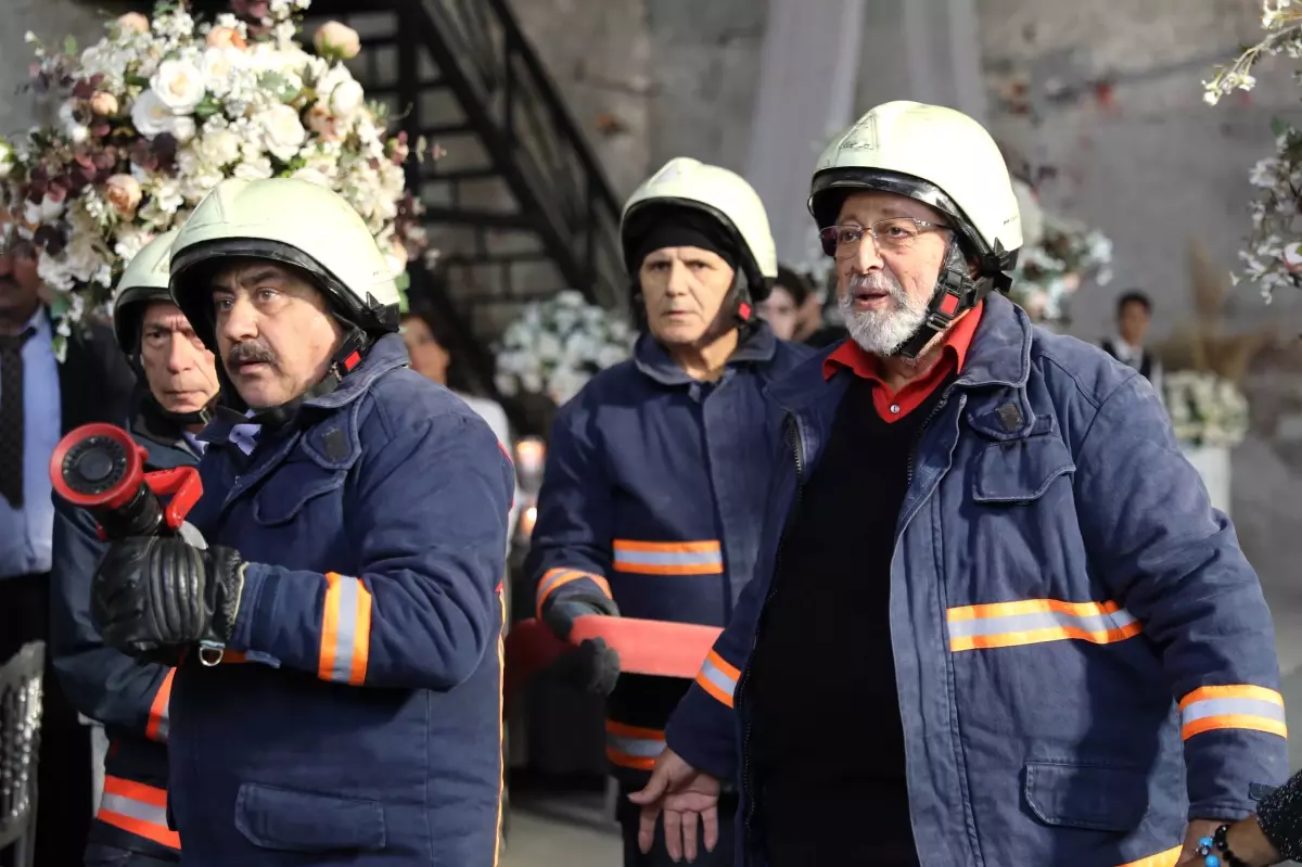 11 Yıl Sonra Sinemaya 'Kafalar Karışık' İle Dönen Metin Akpınar'ın Ropörtajı Yayınlandı