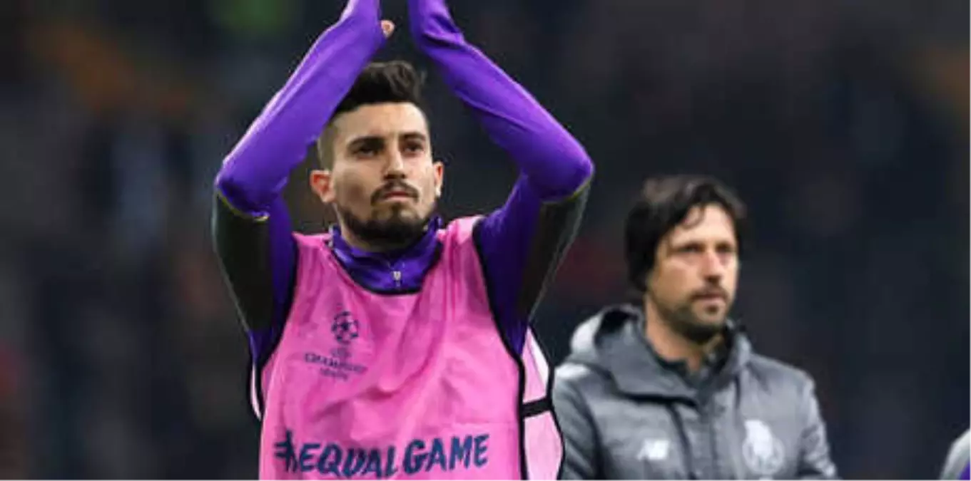 Alex Telles 'Üçlü' Çektirdi!