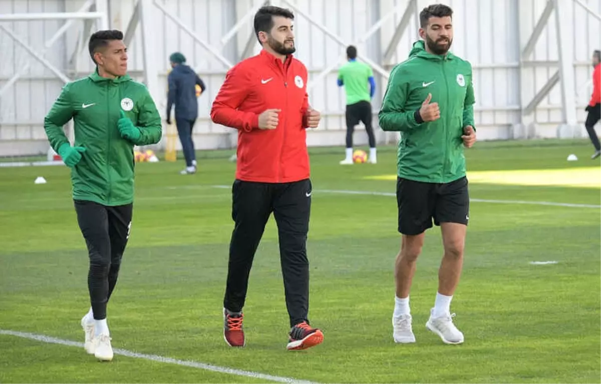 Atiker Konyaspor Günü Tek Antrenmanla Geçirdi