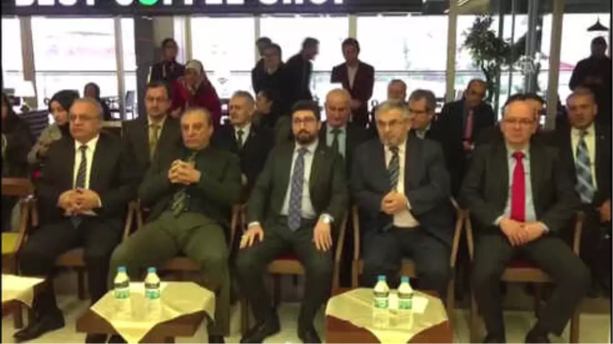 Bayat Ekmekten Yapılan Yemeklerle Yarıştılar