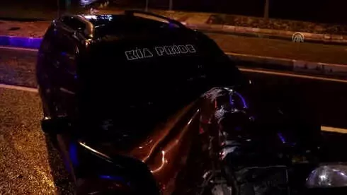 Otomobil, Ambulansa Çarptı: 1 Yaralı Otomobil, Ambulansa Çarptı: 1 Yaralı