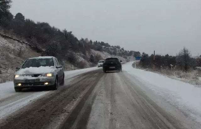 Ankara-Ayaş Kara Yolu Yeniden Ulaşıma Açıldı Ankara-Ayaş Kara Yolu Yeniden Ulaşıma Açıldı