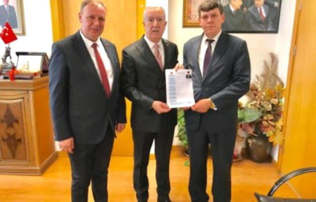 Arif Yumuşak Kimdir?