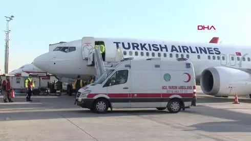 Kongolu Kadın 13 Bin Metrede Doğurdu Kongolu Kadın 13 Bin Metrede Doğurdu