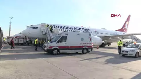 Kongolu Kadın 13 Bin Metrede Doğurdu Kongolu Kadın 13 Bin Metrede Doğurdu