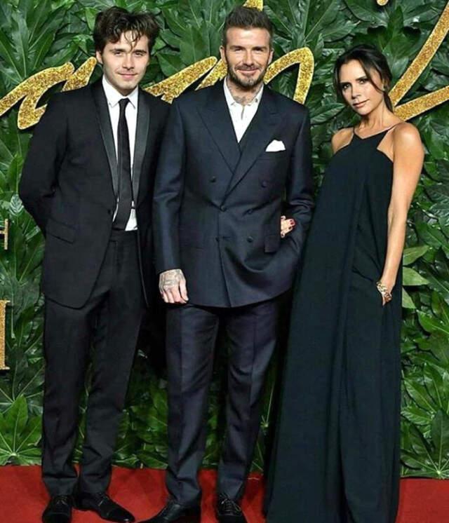 Victoria Beckham, David Beckham'a Aşkını Anlatan Dövmeyi Sildirdi
