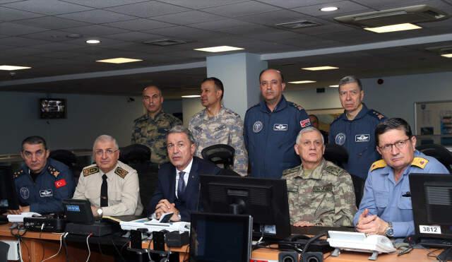 Bakan Akar, Karacak'ın İlk Kez Vurulduğu Operasyonu Böyle İzledi