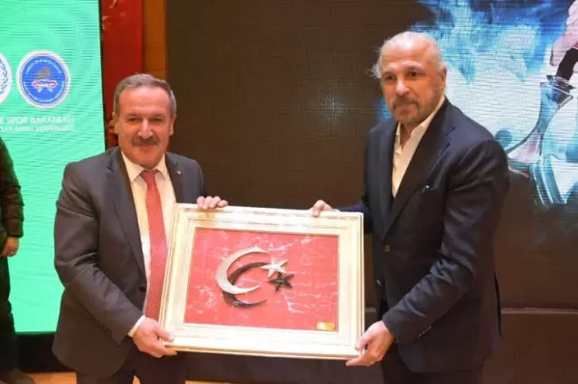 Kyk Yurtlarında Kalan Gençler Mete Yarar ile Buluştu