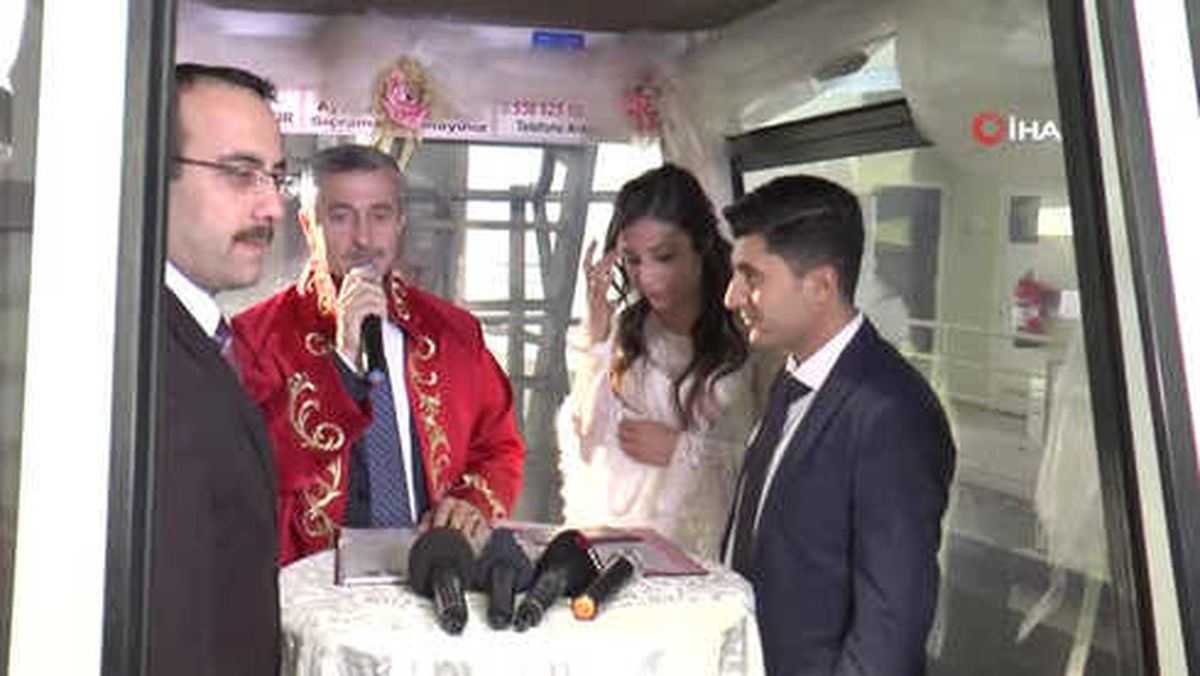 Teleferikte Kıyılan Nikahla Mutluluğa İlk Adımlarını Attılar