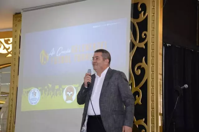 Ak Gençlik Geleneksel Futbol Turnuvası Düzenliyor Ak Gençlik Geleneksel Futbol Turnuvası Düzenliyor