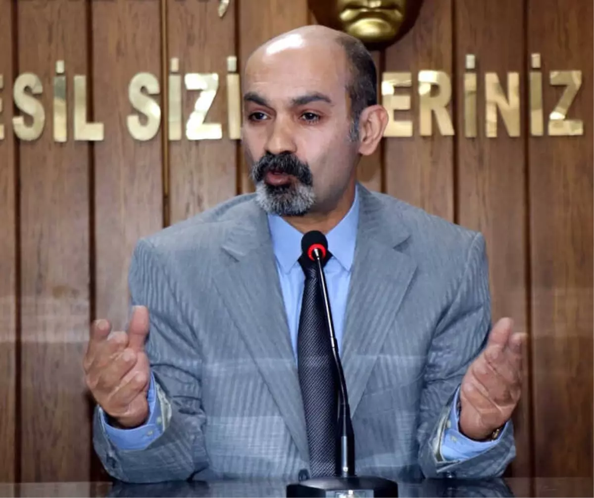 Tarihçi Profesörden 'Anayurt' Konferansı