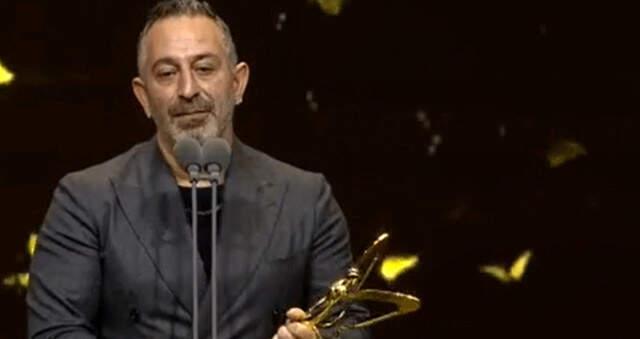 Defne Samyeli Başarılı Sahne Performansıyla Fırtına Gibi Esti