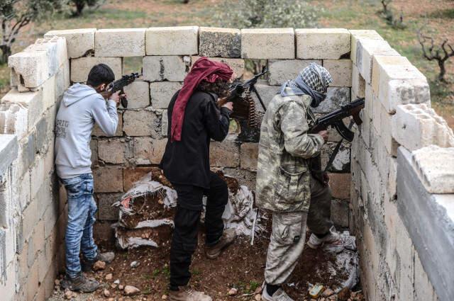 Erdoğan Sinyali Verdi, ÖSO Birlikleri Elleri Tetikte Gelecek Emri Bekliyor