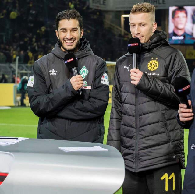 Werder Bremen'e Giden Nuri Şahin, Dortmund'da Çiçeklerle Karşılandı