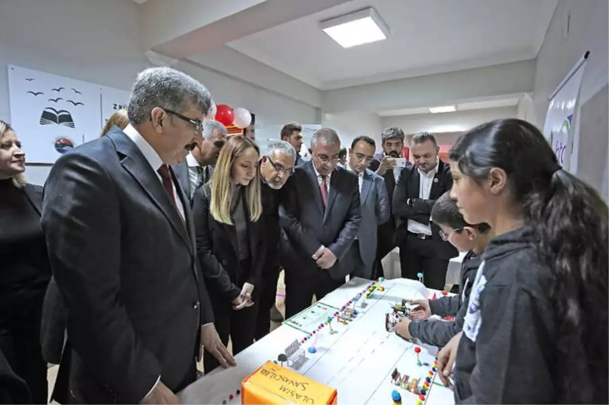Atatürk Üniversitesi Öncülüğünde Çocuklar Geleceği Tasarlıyor