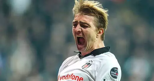 Beşiktaşlı Caner Erkin, Kasımpaşa Maçında Yok
