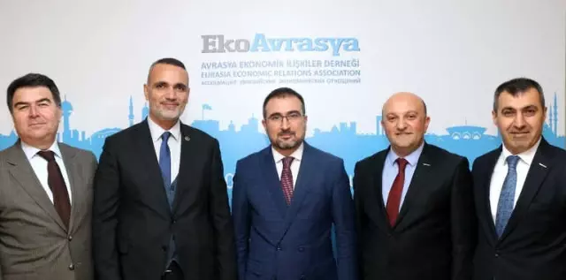 Ekoavrasya'da Hikmet Eren Yeniden Başkan Oldu Ekoavrasya'da Hikmet Eren Yeniden Başkan Oldu