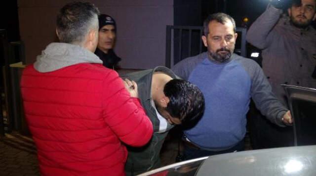 Kahvehanede Baba ve erkek çocuğu Vuran Zanlı, 'İstersen Seni de Vurayım' Diyerek Muhabire reaksiyon Gösterdi