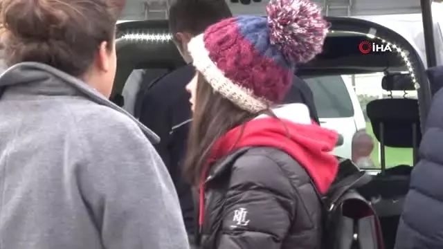 Sarıyer�de İlginç Kaza&hellip;otomobiller Trafik Işıklarında Çarpıştı, Her
