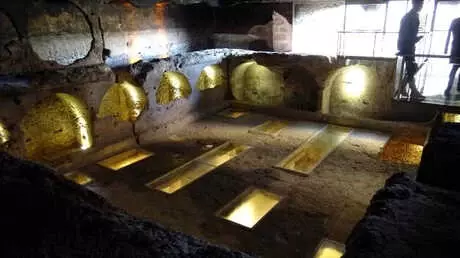 Dara Antik Kenti'ndeki 'Galeri Mezar'ın Dünyada Benzeri Yok