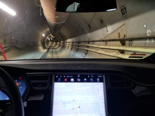 Elon Musk Çılgın Projesini Hayata Geçirdi! Yaptığı Tünel ile Ulaşımda Çığır Açacak