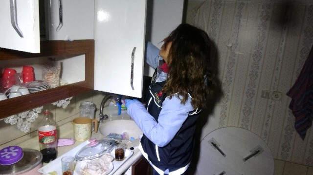 Uyuşturucu Operasyonu Yapılan Evin Duvarında Çukur Dizisinin Sembolü Görüldü