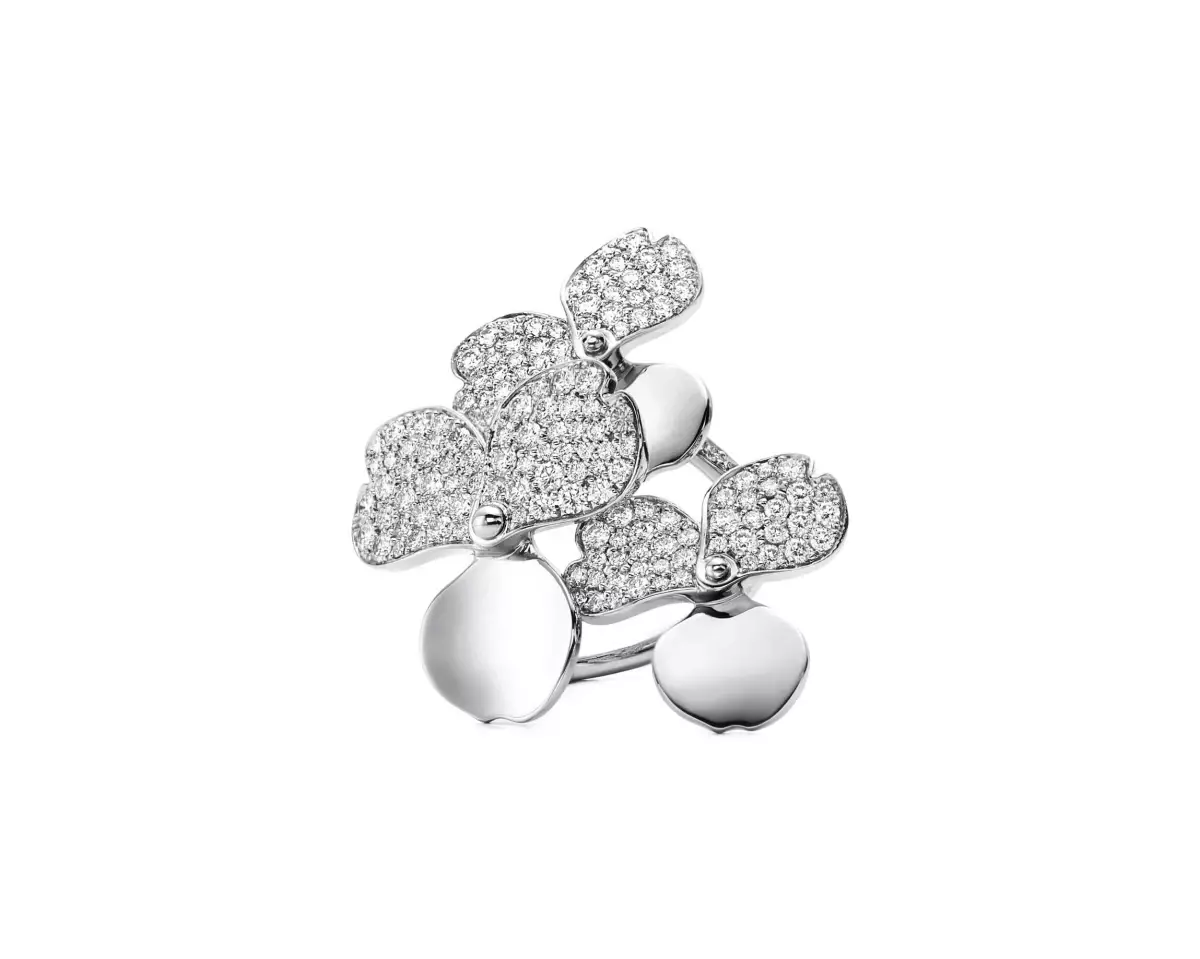 Yeni Tasarımcısı Krakoff'un, Tiffany&Co. İçin Tasarladığı İlk Koleksiyon: Tiffany Paper Flowers
