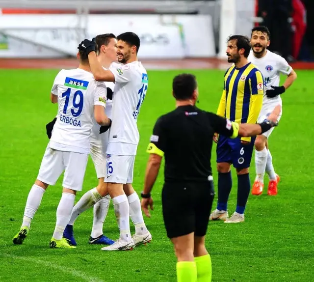 Ziraat Türkiye Kupası: Kasımpaşa: 3 - Menemen Belediyespor: 0 (İlk Yarı)