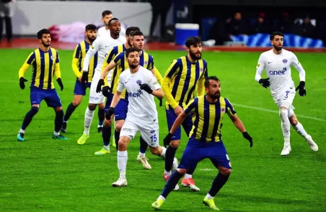 Ziraat Türkiye Kupası: Kasımpaşa: 3 - Menemen Belediyespor: 0 (İlk Yarı)