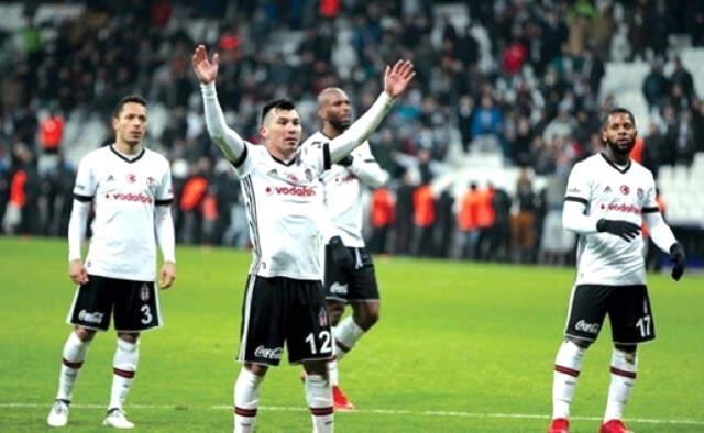 Beşiktaş'ın İspanyol Kondisyoneri Miguel Peiro Montanana: Parasını Alamayan Oyuncular Ayrılmak İstiyor