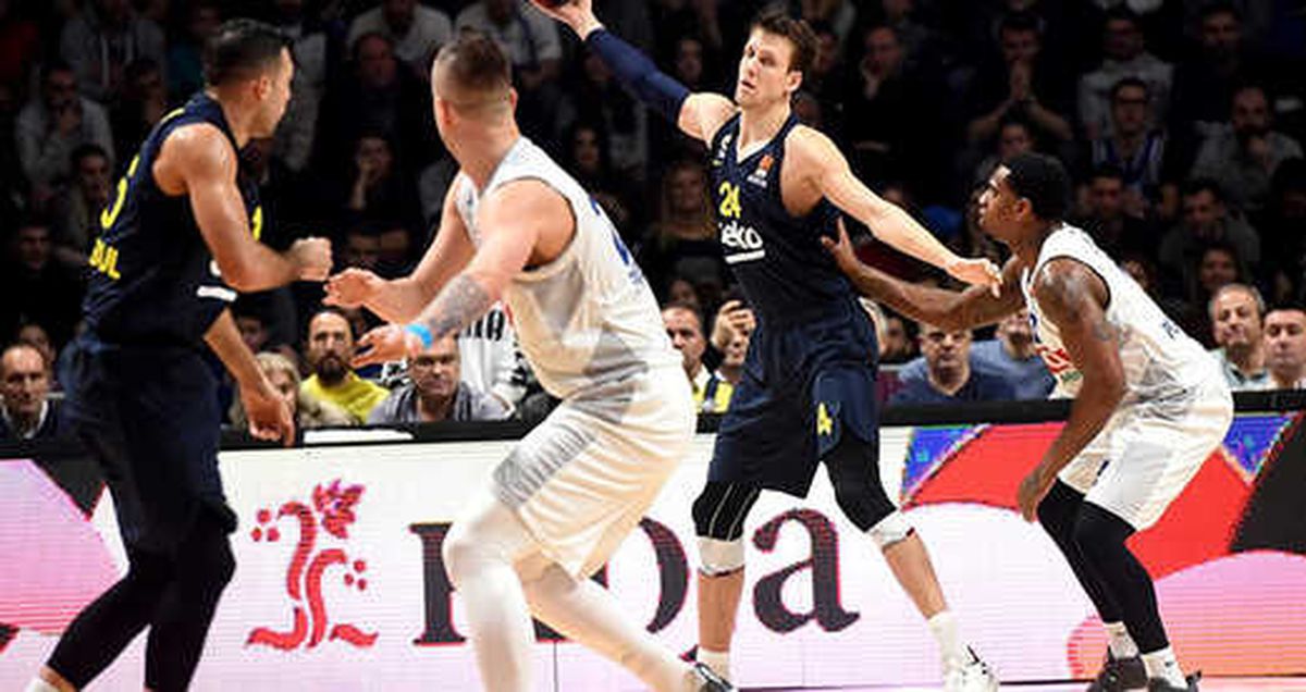 Fenerbahçe, Buducnost'u Farka Boğdu: 89-65