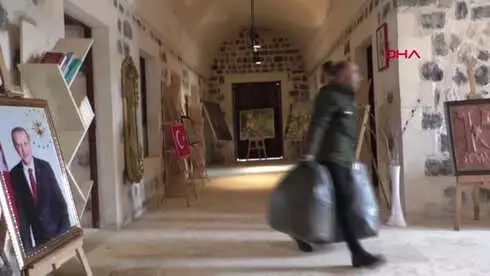 Şırnak'ta Öğrencilere Giysi ve Kırtasiye Yardımı Şırnak'ta Öğrencilere Giysi ve Kırtasiye Yardımı