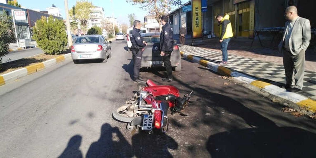 Adıyaman'da Motosiklet Devrildi: 1 Yaralı