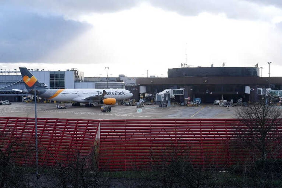 Gatwick Havaalanı Hava Trafiğine Açıldı