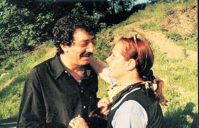 Müslüm Gürses'in Eşi Muhterem Nur'dan Şiddet İddialarına Cevap: 1-2 Tokat Attıysa Ne Olmuş?