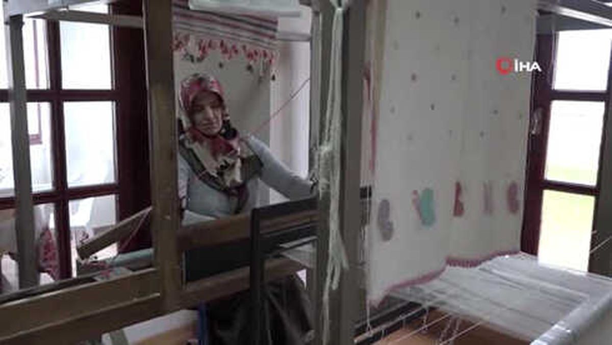 Tarihi Bilecik Peşkiri Almanya Yolcusu...bu Peşkirin Yapımı 3 Gün Sürüyor