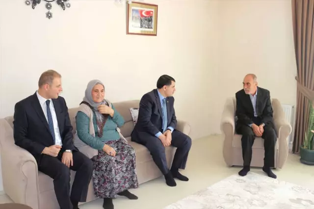 Ankara Valisi Şahin'den Şehit Ailelerine Ziyaret