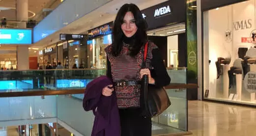 Hande Ataizi'nin Yılbaşı Alışverişi