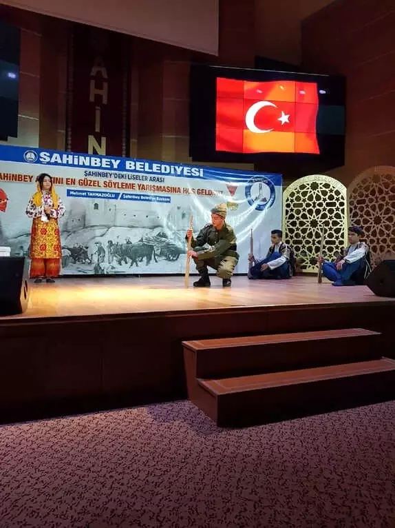 Şahinbey'de Öğrenciler Yarıştı Şahinbey'de Öğrenciler Yarıştı