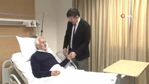 Yurt Dışında Ölüme Terk Edildi, Türkiye'de Hayat Buldu Yurt Dışında Ölüme Terk Edildi, Türkiye'de Hayat Buldu