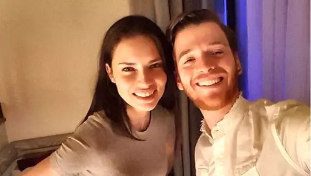 Metin Hara İle Ayrıldığı İddia Edilen Adriana Lima, Aşk İddialarına Ateş Püskürdü Metin Hara İle Ayrıldığı İddia Edilen Adriana Lima, Aşk İddialarına Ateş Püskürdü