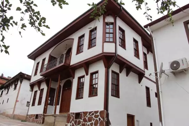 Osmaneli 1075 Yılından Beri Kesintisiz Türk Kenti