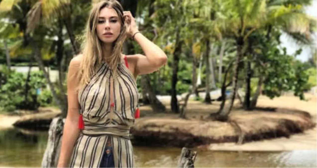 Şeyma Subaşı, Amuda Kalkarak Bikiniyle Poz Verdi