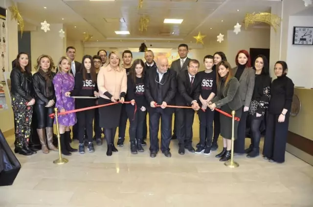 Gaziantep Kolej Vakfı'nda En Anlamlı Sergi Gaziantep Kolej Vakfı'nda En Anlamlı Sergi