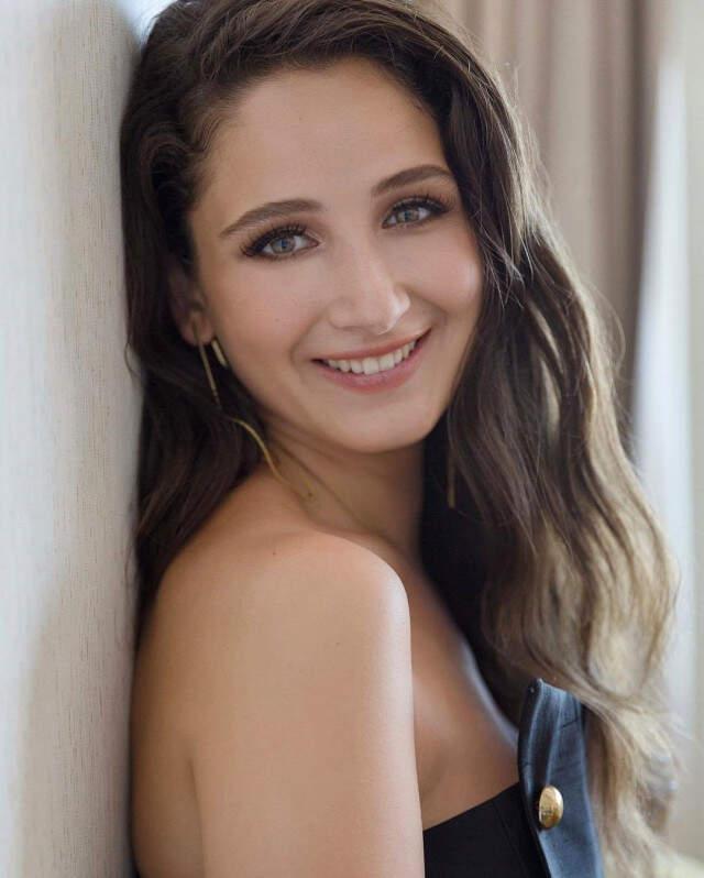 Gökçe Akyıldız Kimdir?