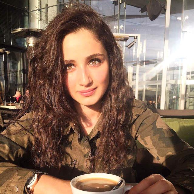 Gökçe Akyıldız Kimdir?