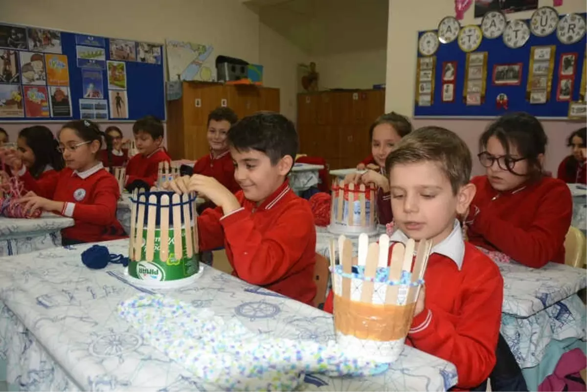 Minik Eller Yürekleri Isıtacak