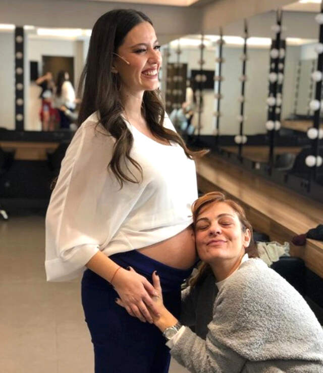 Pelin Akil Kimdir?