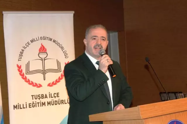 Van'da 'Çocuk İşçiliği ile Mücadele' Konferansı Van'da 'Çocuk İşçiliği ile Mücadele' Konferansı
