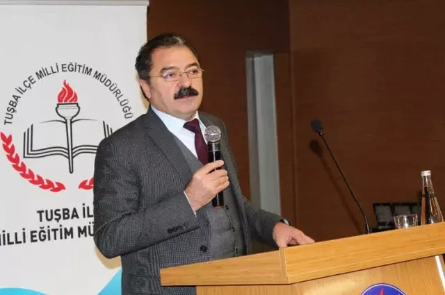 Van'da 'Çocuk İşçiliği ile Mücadele' Konferansı Van'da 'Çocuk İşçiliği ile Mücadele' Konferansı